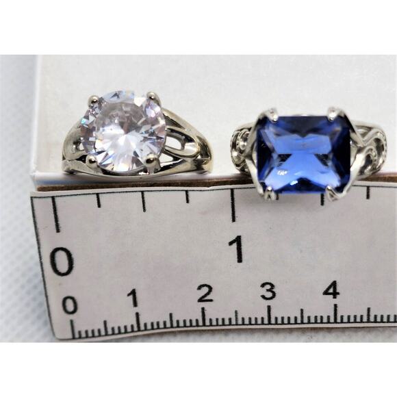 RINGS-DIAMOND CANDLE RINGS-Different Colors-Silver Tone-Lot of 3 All Size 7 - Picture 8 of 16